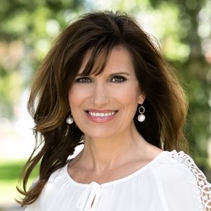 Meet your Posher, Traci